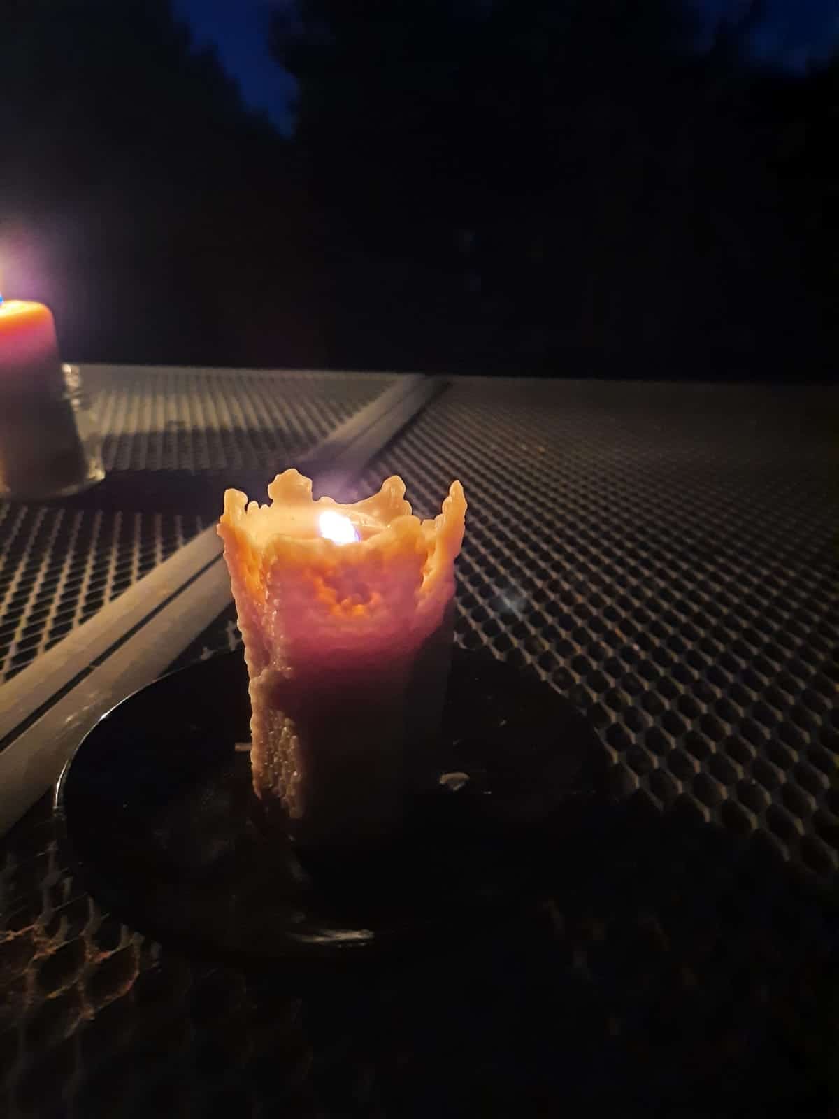 Lot de 2 Bougies Alvéolées à la Cire d'abeilles – Image 2