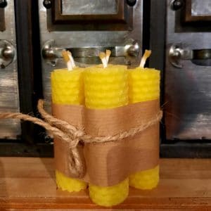 Lot de 5 petites bougies roulées