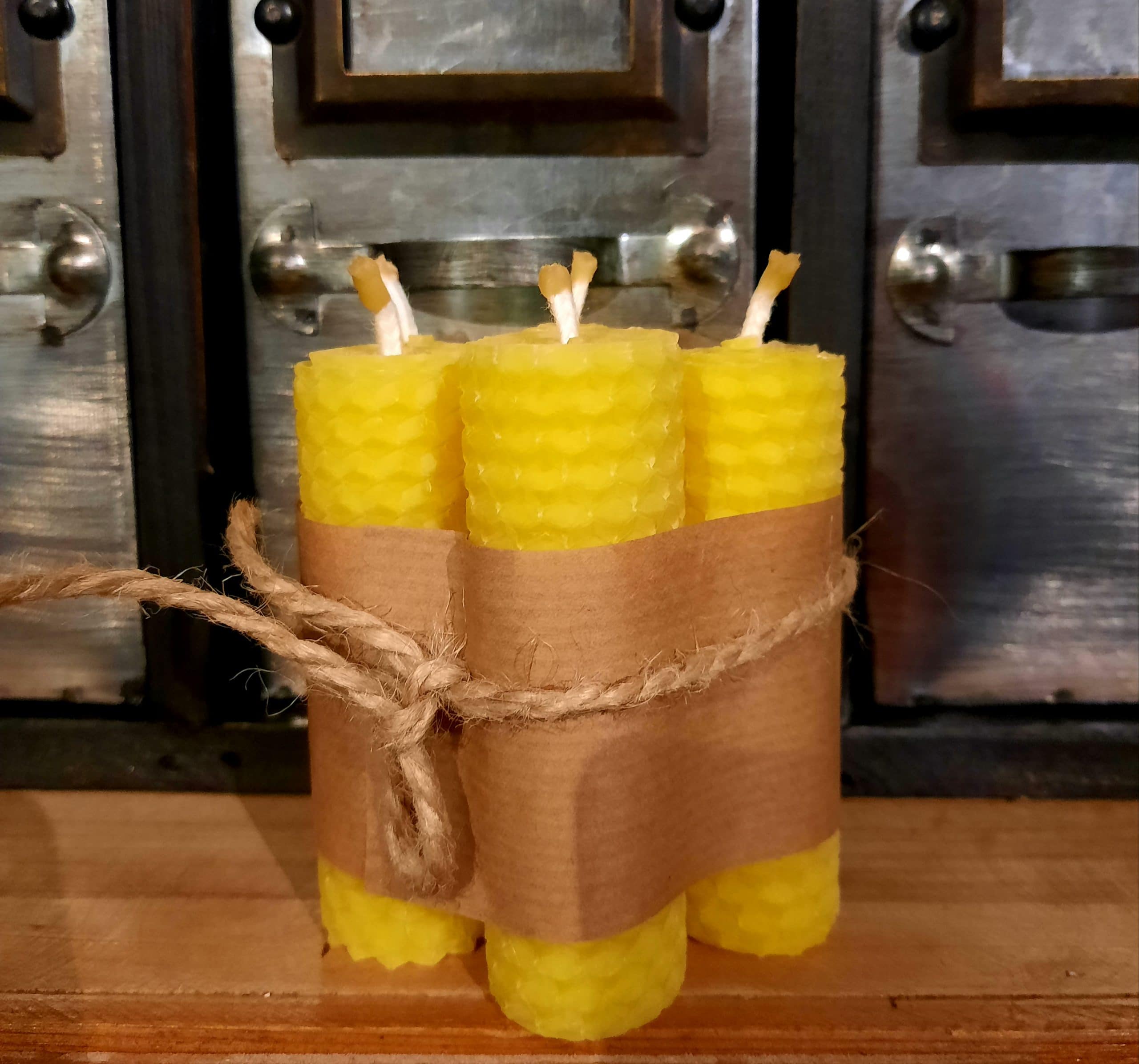 bougies roulées à la cire d'abeilles